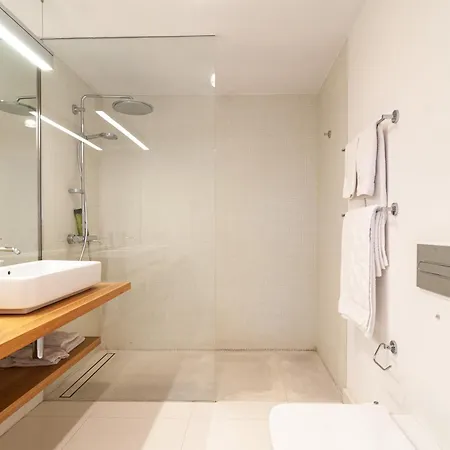 Luxurious In Terrazas Del Duque Apartment